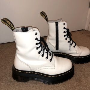 Dr. Martens WHITE JADON BOOTS (platform) ❤️